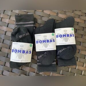 Lot of 3 Pairs New Bombas socks Unisex Calf/High Solid Black Support  Medium